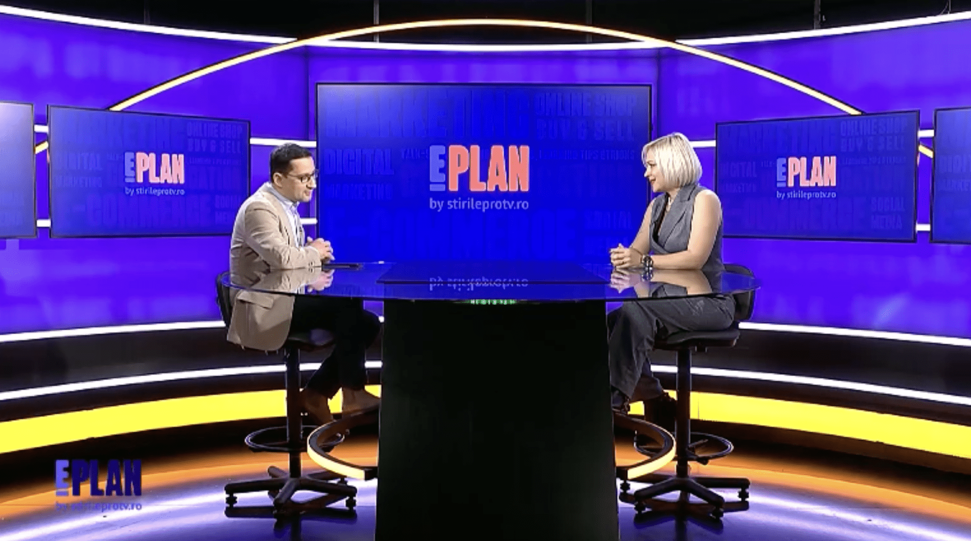 Astăzi vorbim despre branding, cum îți gândești strategia, ce definește un brand, când este momentul potrivit să te gândești la branding și, mai ales, cum te ajută brandingul în dezvoltarea afacerii.